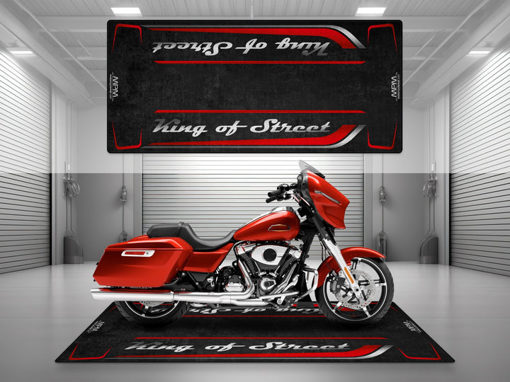 Street Glide Whiskey Fire garage mat with Thermoplastic Rubber base. Ideal for floor cover, parking mat, or custom pit rug in your bike zone.