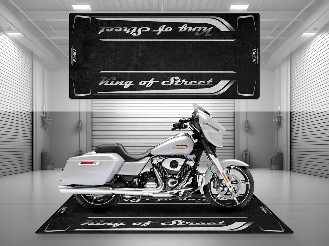 Street Glide White Onyx Pearl garage mat with Thermoplastic Rubber base. Ideal parking mat for motorcycle gear and showroom floor setups.