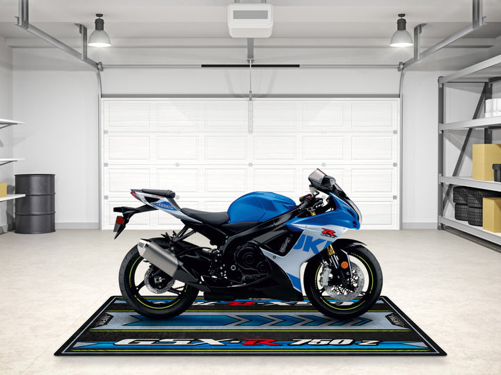 Suzuki GSX-R750Z motorcycle gear mat in blue. A stylish showroom carpet for rider essentials and accessory display.