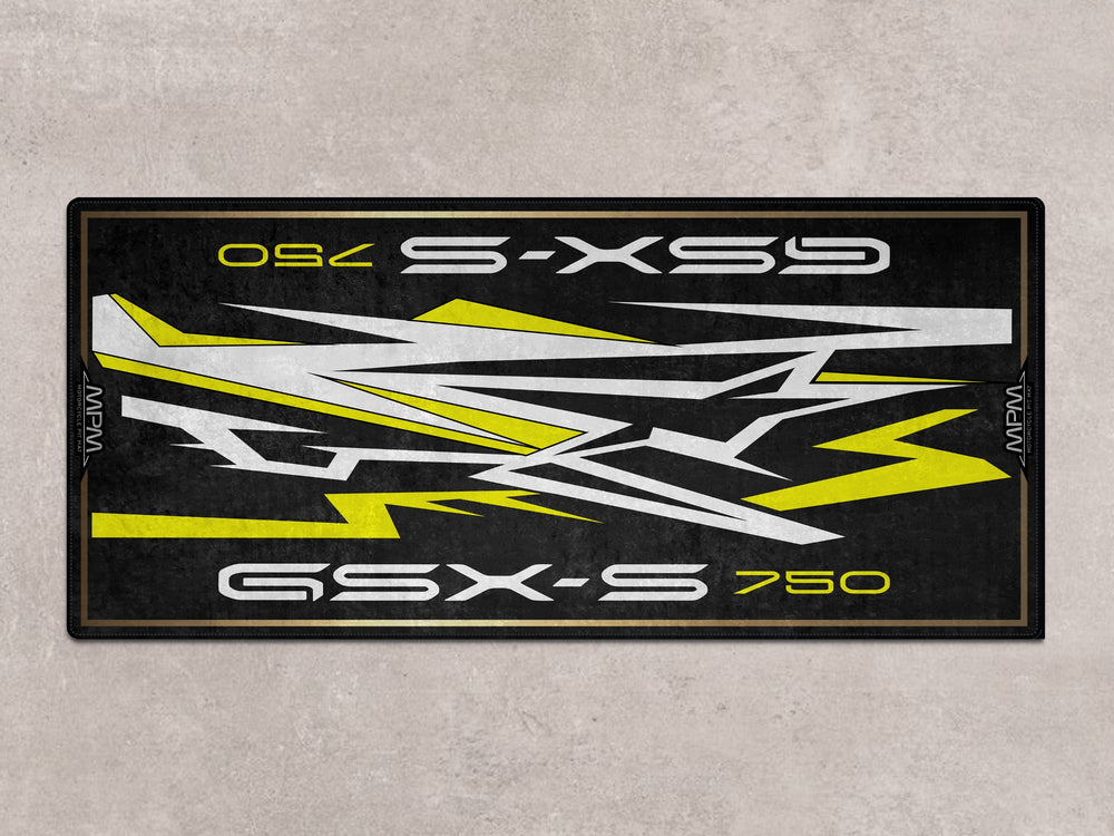 Custom pit rug for GSX-S750Z riders. Stylish garage floor cover and essential motorcycle accessory for any bike zone.
