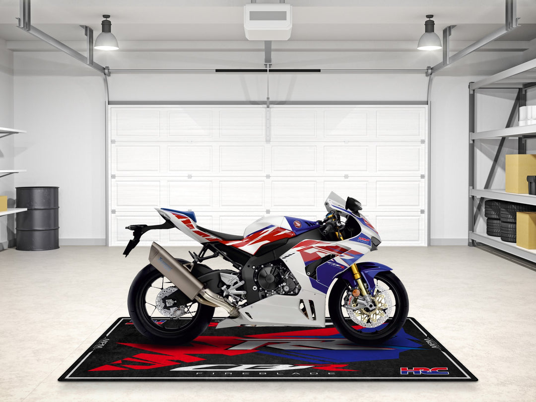 Race-ready style meets function with this Fireblade SP garage mat. Ideal for parking mat, pit mat, or rider’s ultimate bike zone.