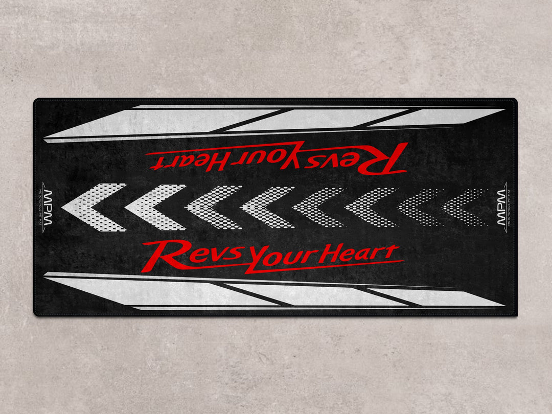 Parking mat and floor rug for Yamaha MT-09 SP and R125 GP, built for rider essentials and gear setup.