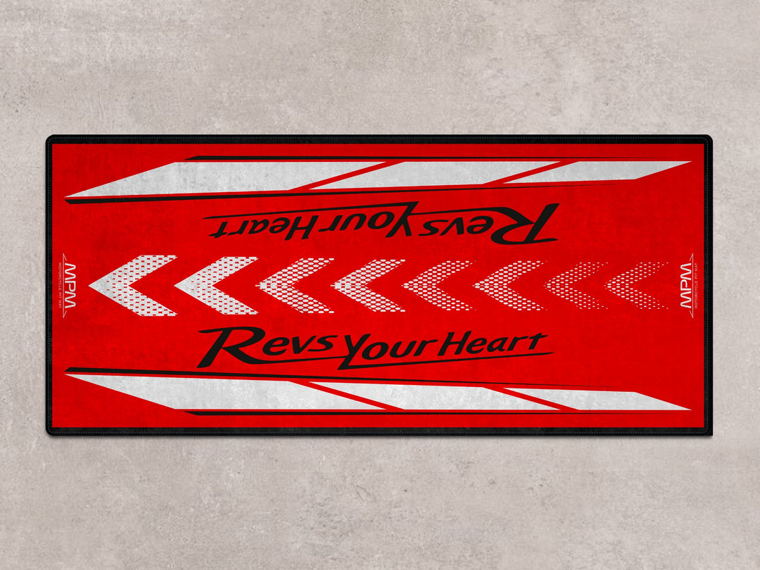 Floor cover rug for Yamaha R25 and R20, perfect for motorcycle gear storage and garage floor protection.